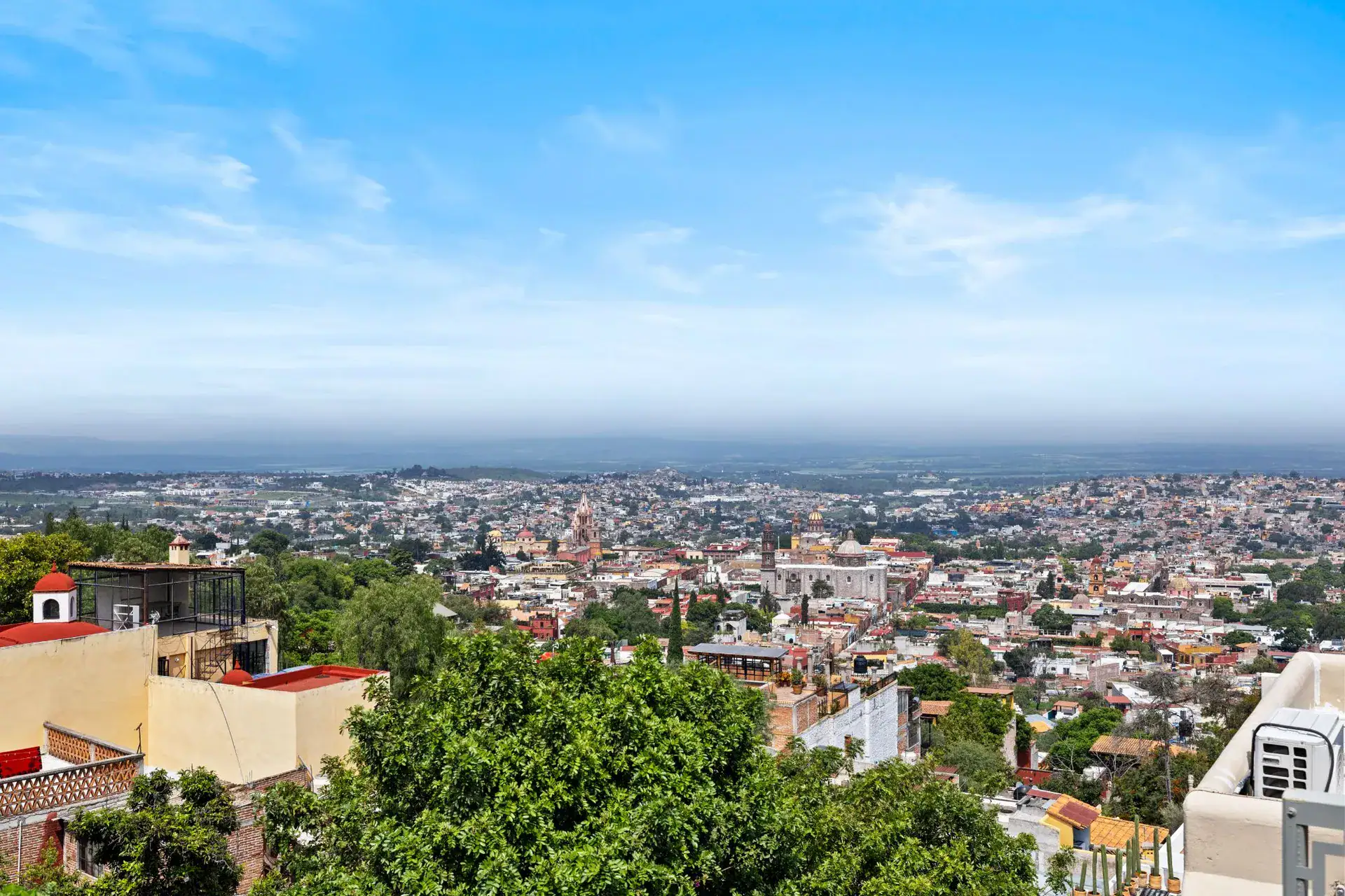 Casa del Foro, panoramic view of San Miguel de Allende from the terrace with the Parroquia in the distance