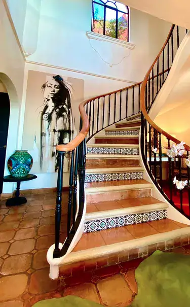 Casa Puesta del Sol, spiral staircase with tiled risers, San Miguel de Allende
