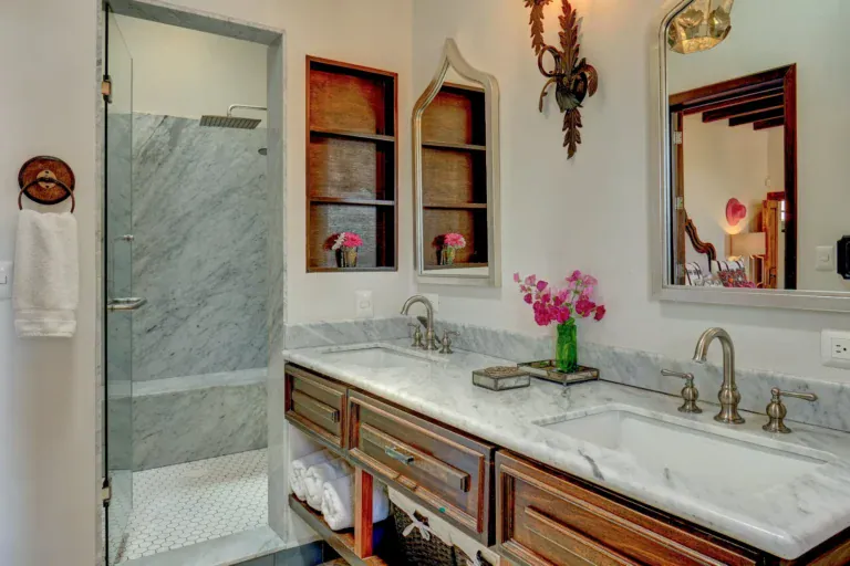 Casa Zaca, bathroom with a double vanity and a glass shower, San Miguel de Allende